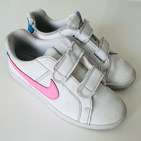 2 pairs of shoes - Picture 3 of 11